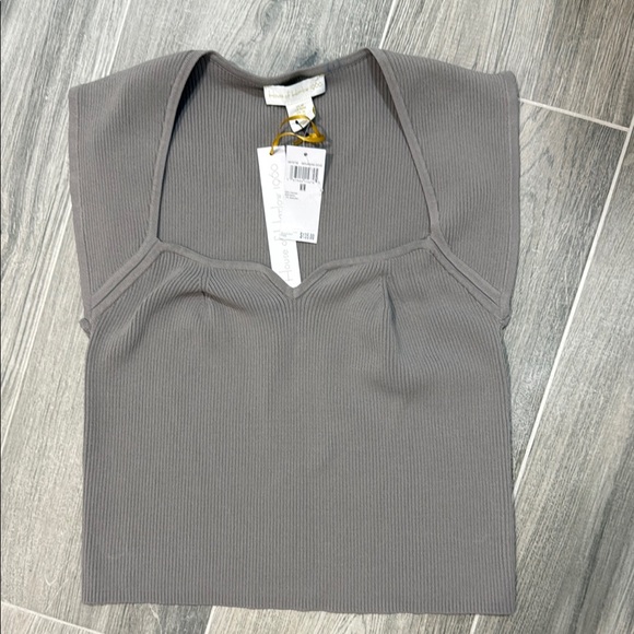 House of Harlow 1960 Tops - House of Harlow 1960 Ribbed Cap-Sleeve Top in Gray